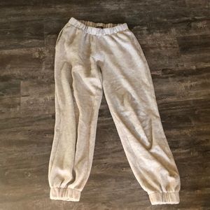 grey sweatpants